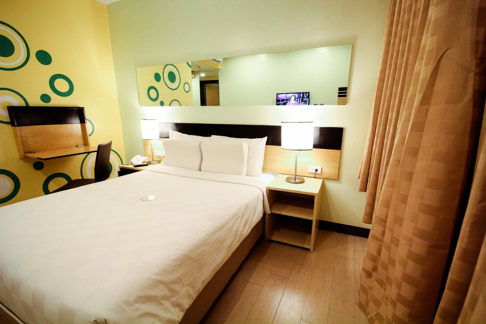 Go Hotels Iloilo Ngoại thất bức ảnh