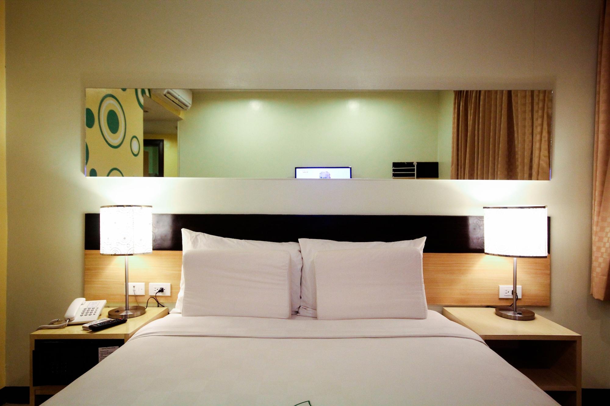 Go Hotels Iloilo Ngoại thất bức ảnh