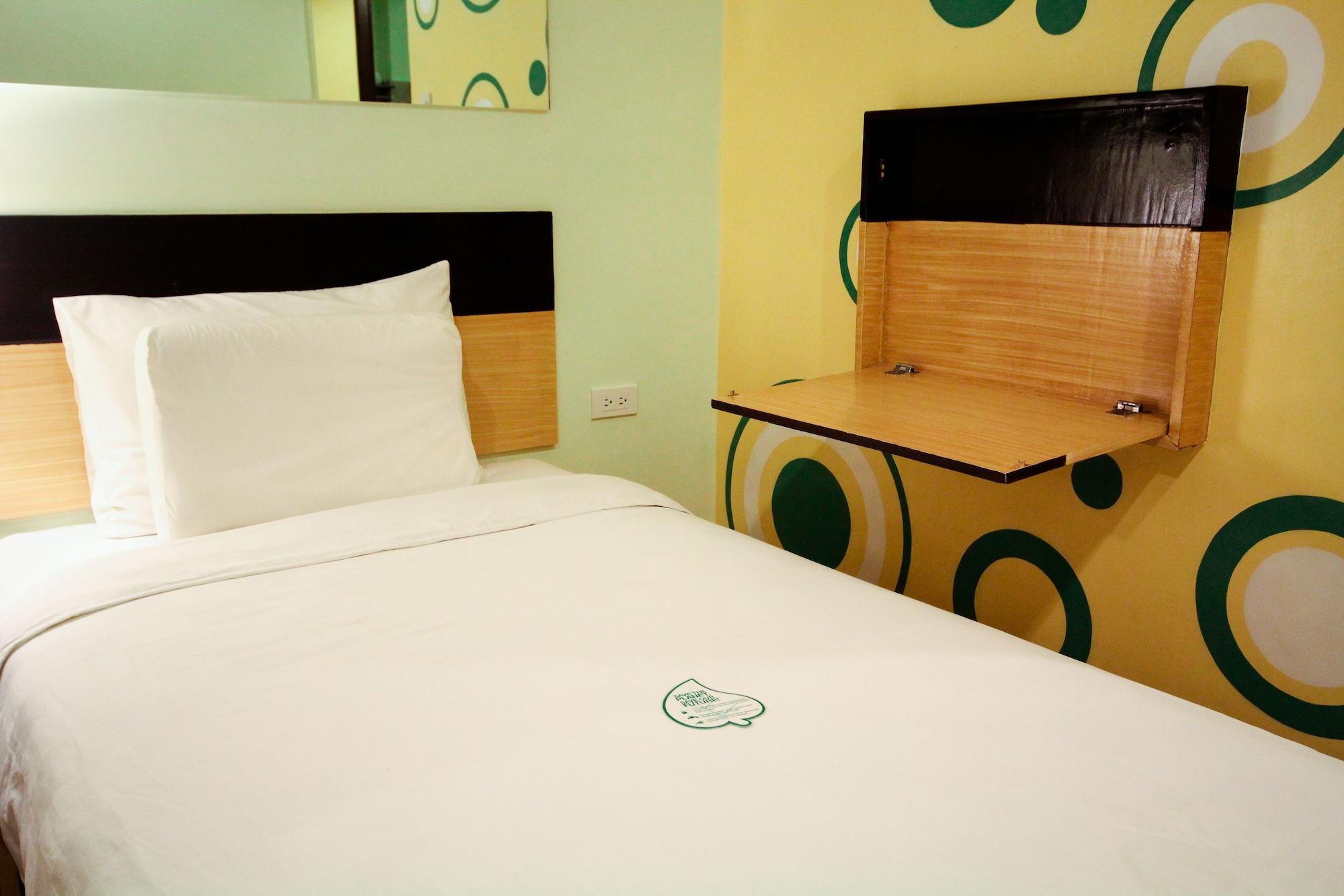 Go Hotels Iloilo Ngoại thất bức ảnh