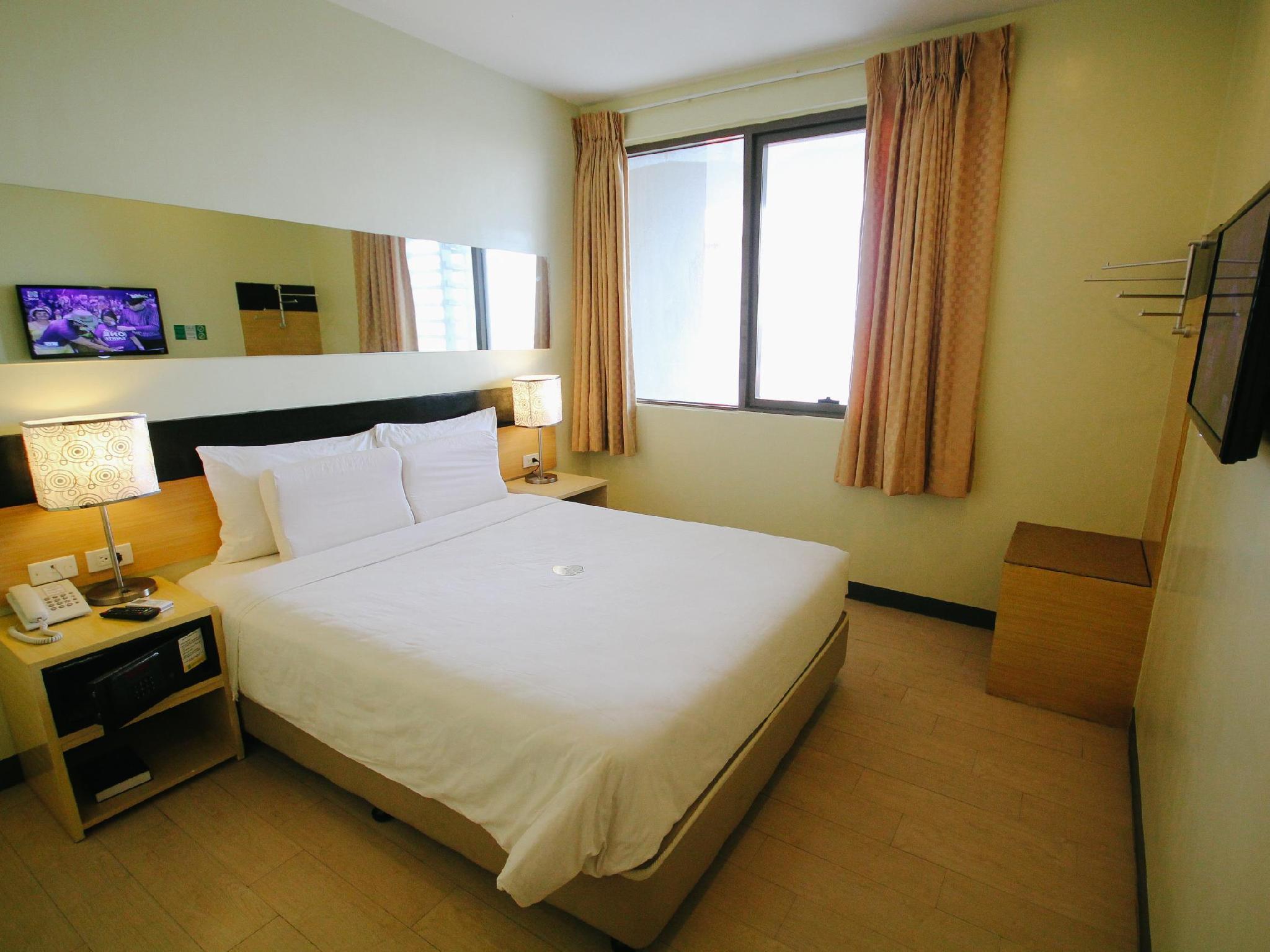 Go Hotels Iloilo Ngoại thất bức ảnh