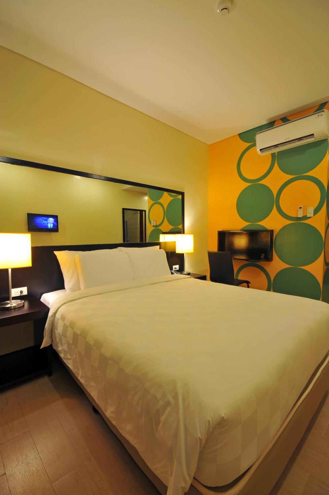 Go Hotels Iloilo Ngoại thất bức ảnh