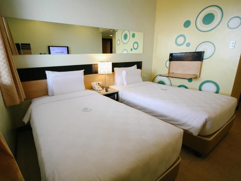 Go Hotels Iloilo Ngoại thất bức ảnh